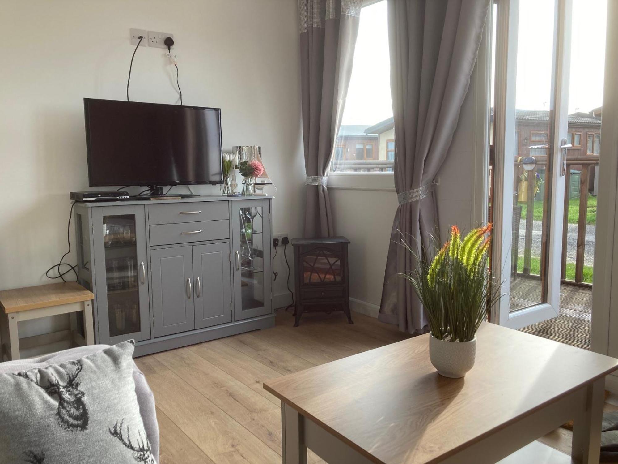 J16 Pet Friendly Chalet *